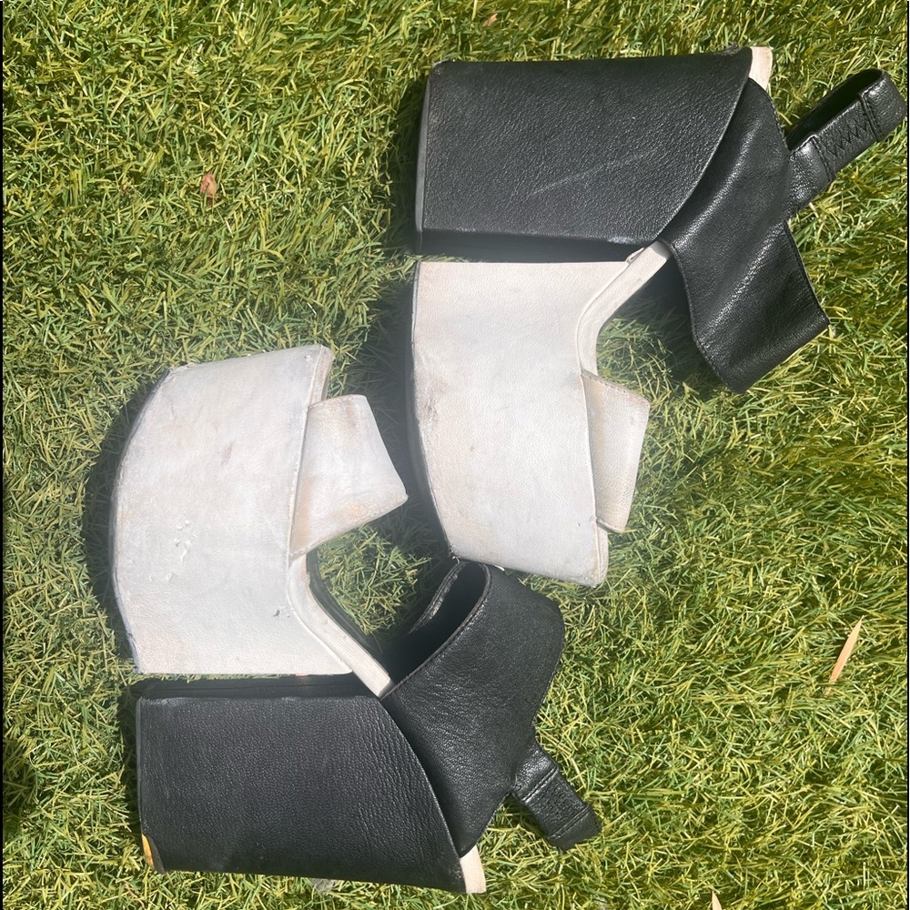 Black and White block Matiko wedge platforms
